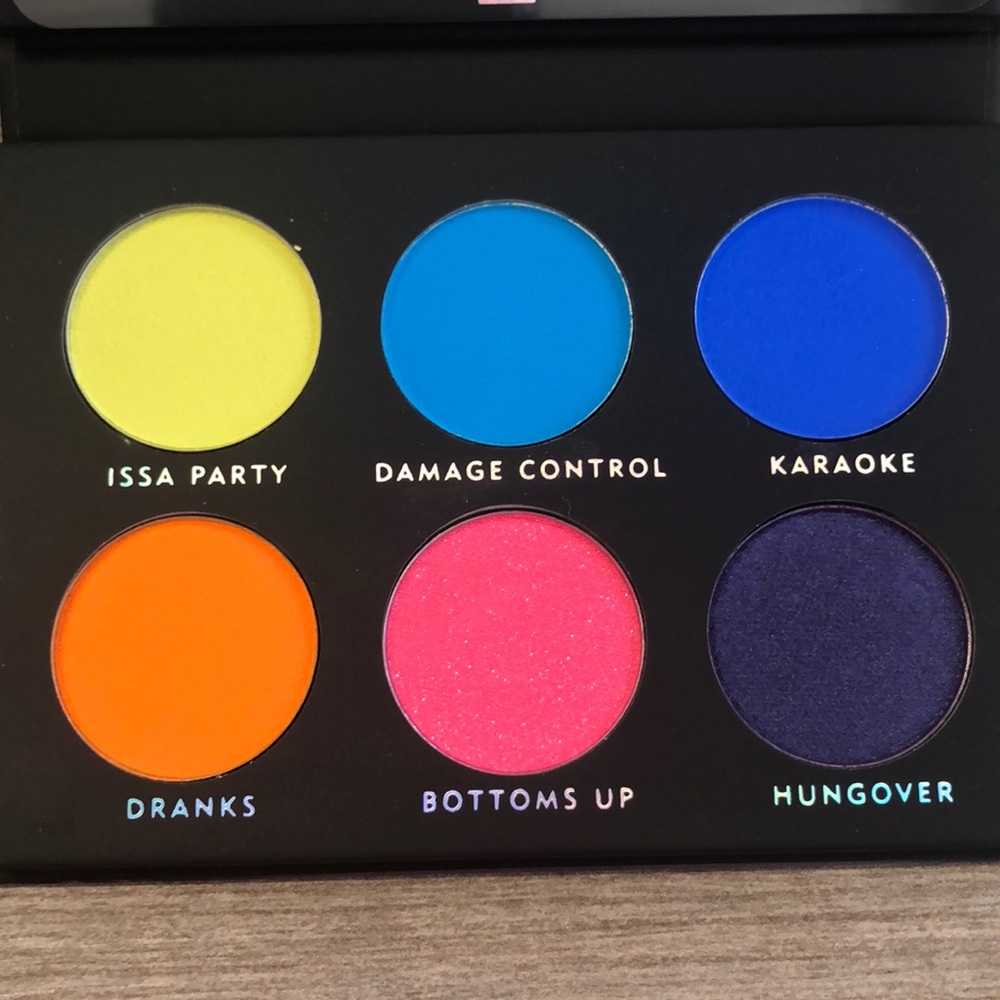 Laura Lee eyeshadow pallet